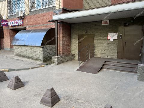 3-komnatnaya-ul-nizhne-pecherskaya-d-6 фото