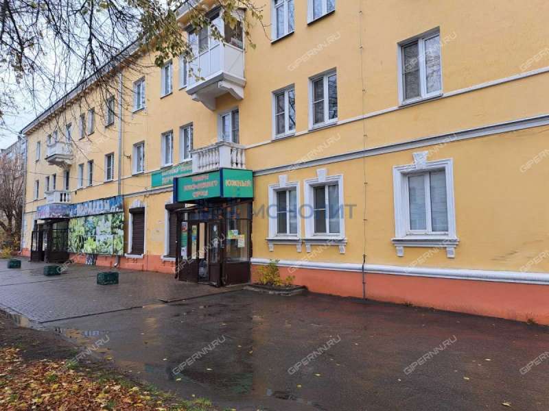 помещение под офис, торговую площадь на улице Гвардейцев