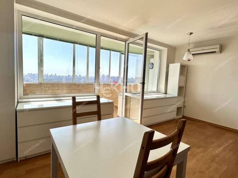 двухкомнатная квартира на улице Бринского дом 6