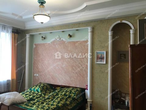 4-komnatnaya-ul-minina-d-3 фото