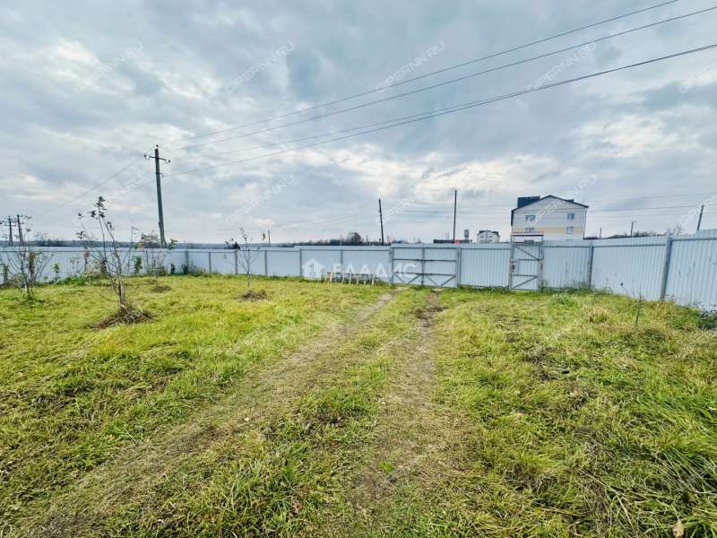 дом на улице Радужная село Арманиха