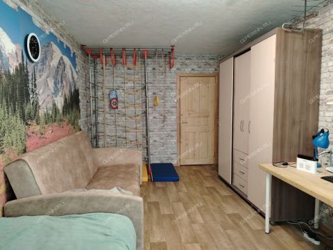 4-komnatnaya-ul-strokina-d-16a фото