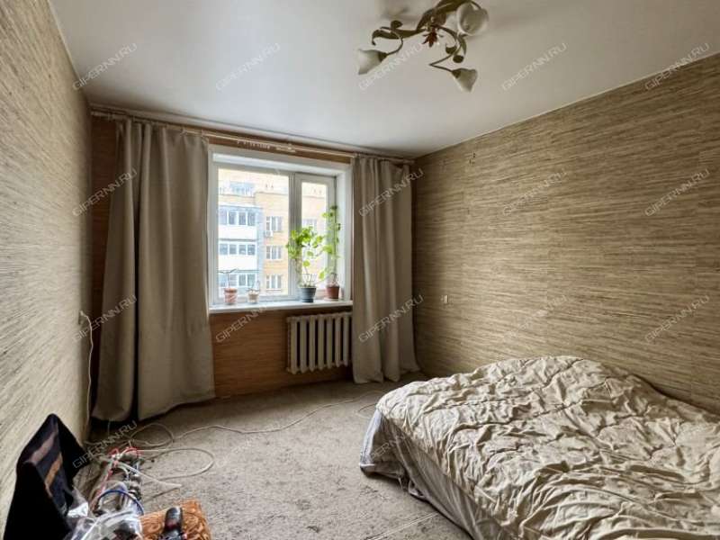 трёхкомнатная квартира на Литературной улице дом 17