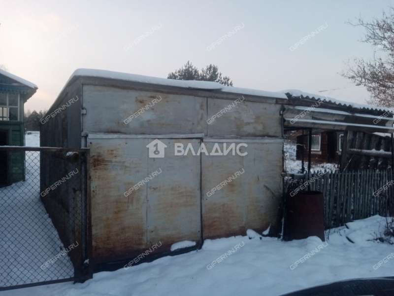 дом на улице Максима Горького сельский посёлок Фанерное