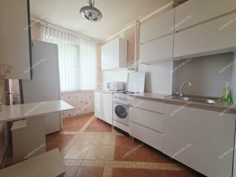 2-komnatnaya-ul-burevestnika-d-16 фото