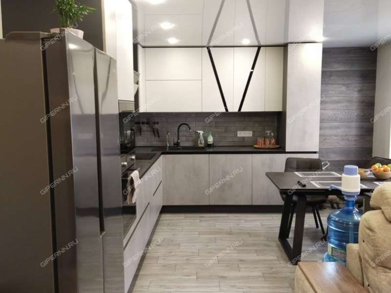 трёхкомнатная квартира на Победной улице дом 14