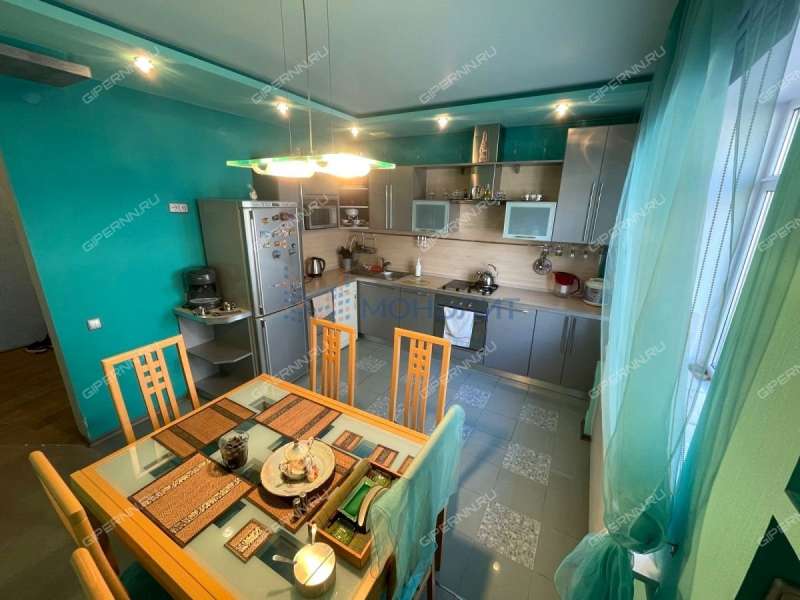 трёхкомнатная квартира на улице Максима Горького дом 50