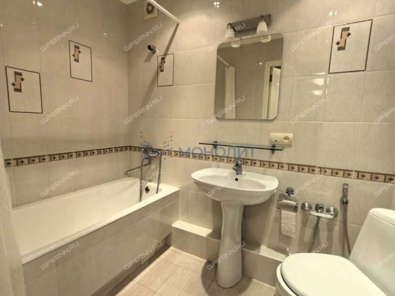 трёхкомнатная квартира на Республиканской улице дом 25