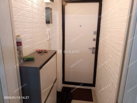 3-komnatnaya-ul-chernyahovskogo-d-5a фото