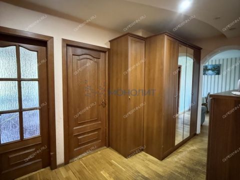 3-komnatnaya-ul-rodionova-d-17-k2 фото