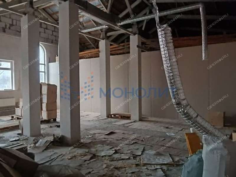 помещение под торговую площадь, производственную площадь на улице Черняховского