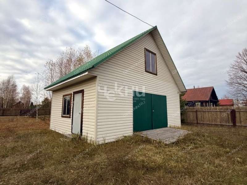 дом на центральная посёлок Новая Шомохта