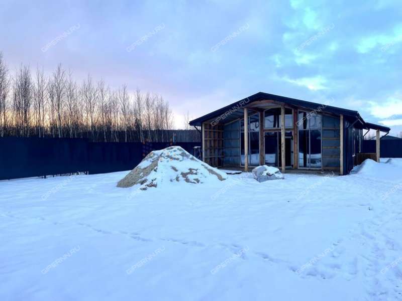 дом на улице Счастливая село Елховка