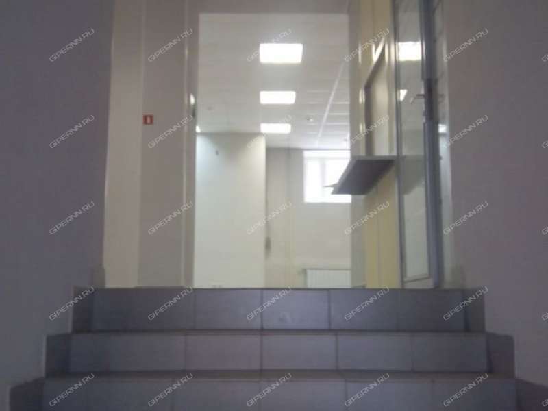 помещение под торговую площадь на Ижорская ул, д.15