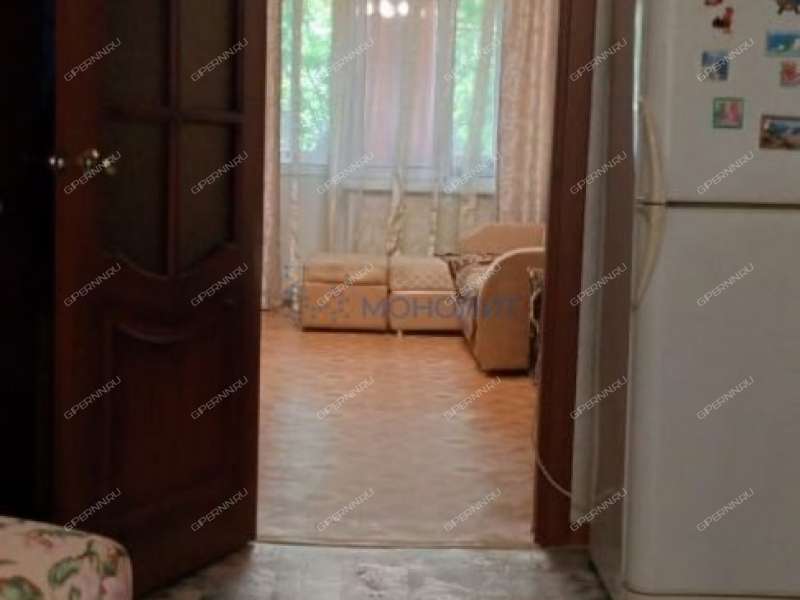 трёхкомнатная квартира на улице Коминтерна дом 14