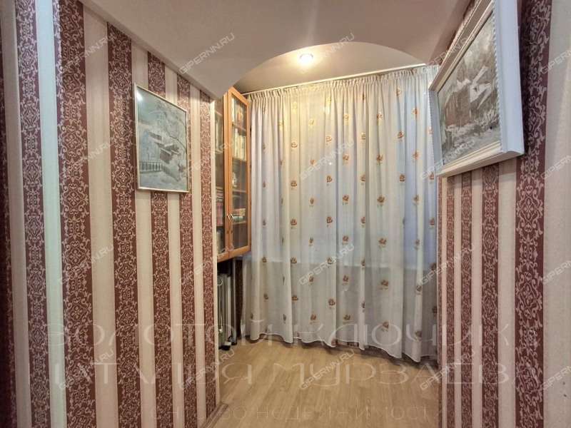 пятикомнатная квартира на улице Маршала Казакова дом 6а