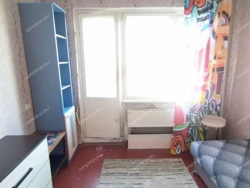 трёхкомнатная квартира на улице Германа Лопатина дом 5