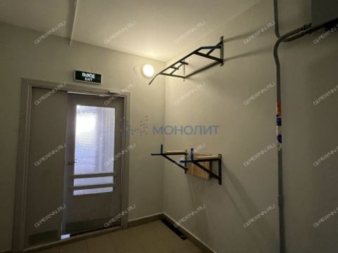 1-komnatnaya-ul-vyatskaya-d-8 фото