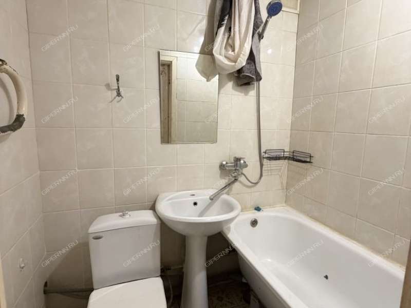 однокомнатная квартира на бульваре 60-летия Октября дом 8