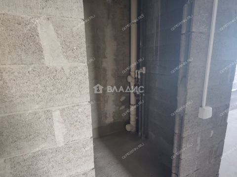 3-komnatnaya-ul-poltavskaya-d-15 фото