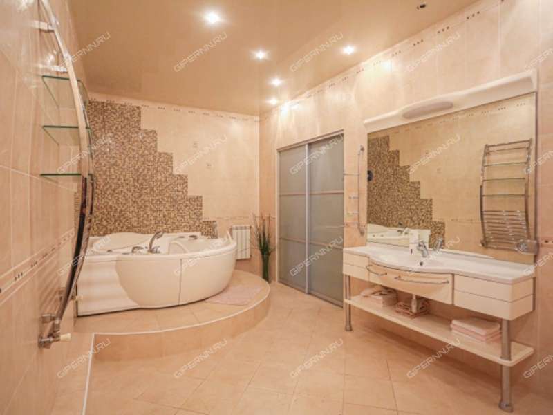 трёхкомнатная квартира на Большой Покровской улице дом 20б