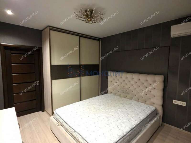 трёхкомнатная квартира на проспекте Октября дом 25