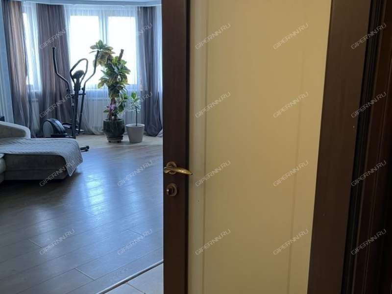 трёхкомнатная квартира на улице Янки Купалы дом 34