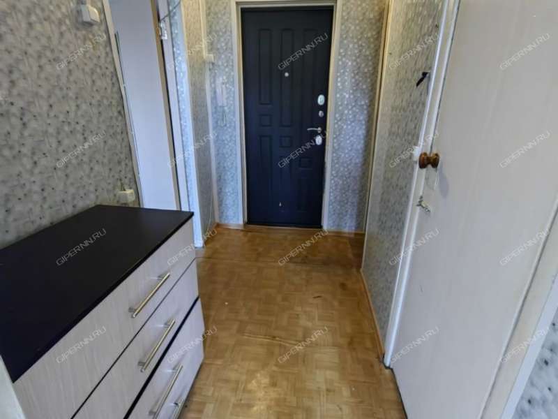 однокомнатная квартира на Днепропетровской улице дом 10