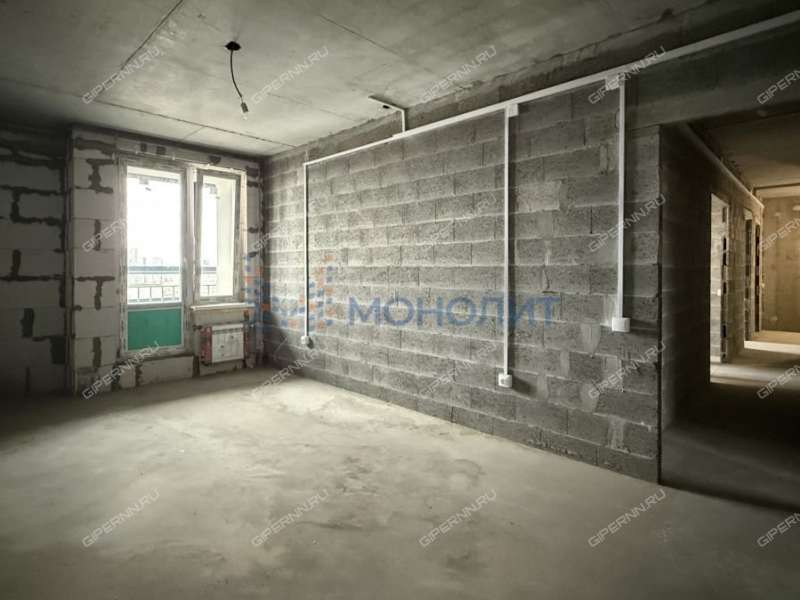 четырёхкомнатная квартира на Полтавской улице дом 15