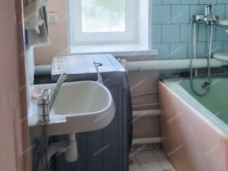 дом на  деревня Ройка