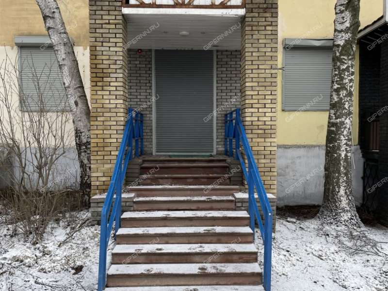 помещение под помещение свободного назначения, торговую площадь на улице Ванеева