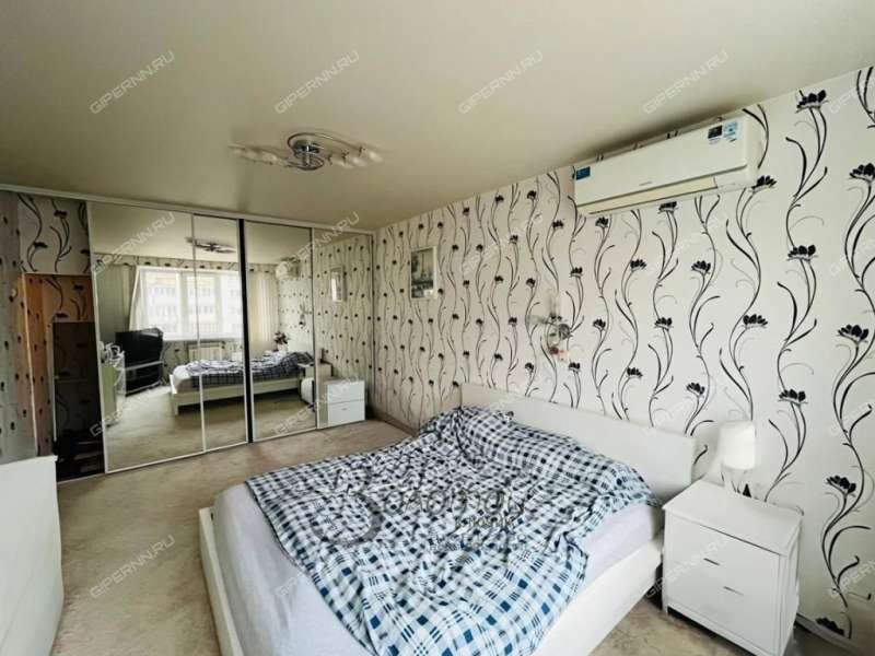 трёхкомнатная квартира на улице Культуры дом 12