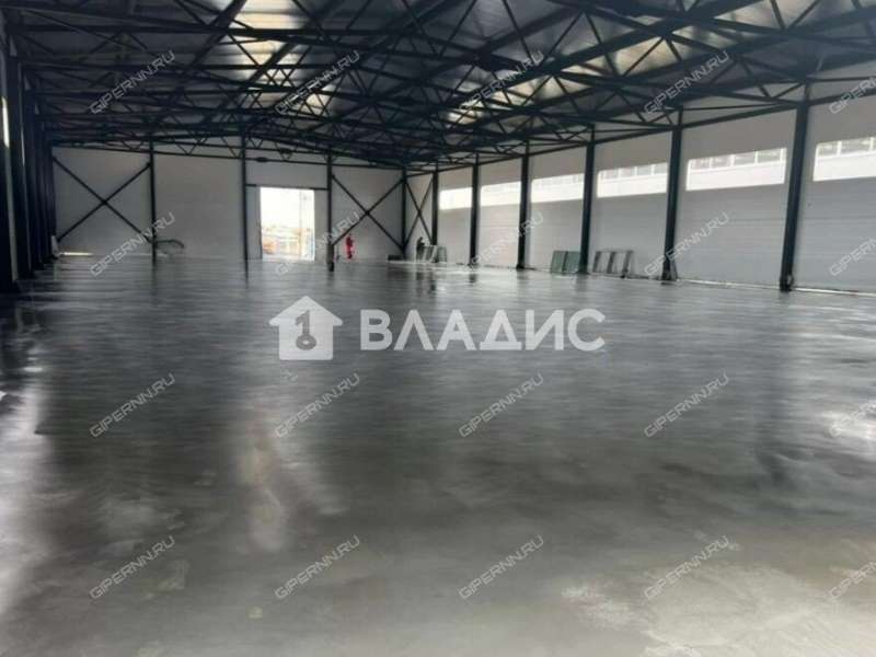 здание под склад на Московском шоссе
