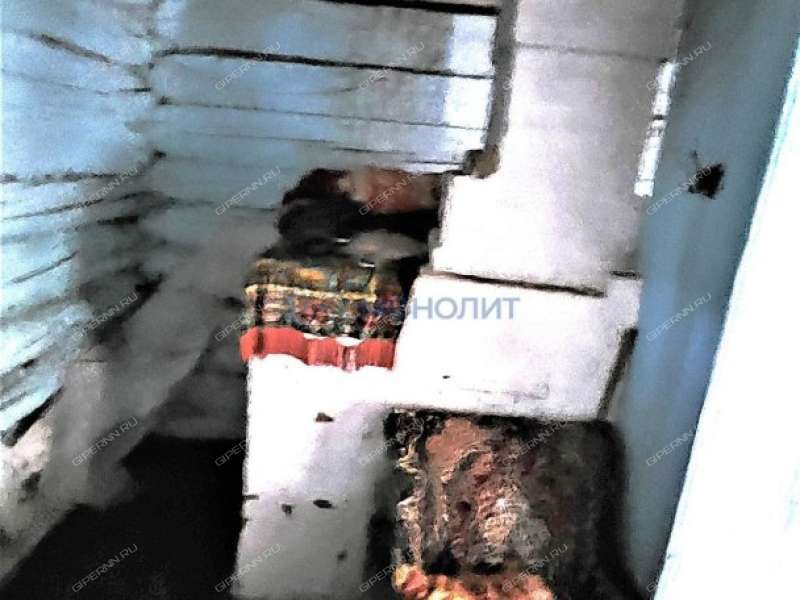 дом на улице 40 лет Победы деревня Пияичное