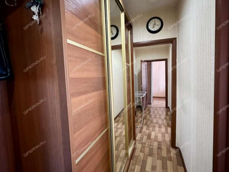 трёхкомнатная квартира на Театральной улице дом 10 город Кстово