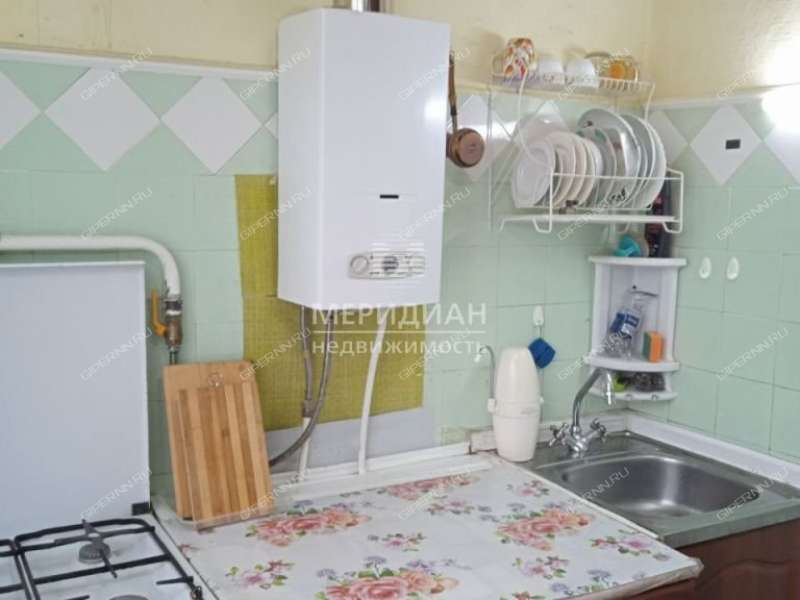 трёхкомнатная квартира на улице Энгельса дом 15