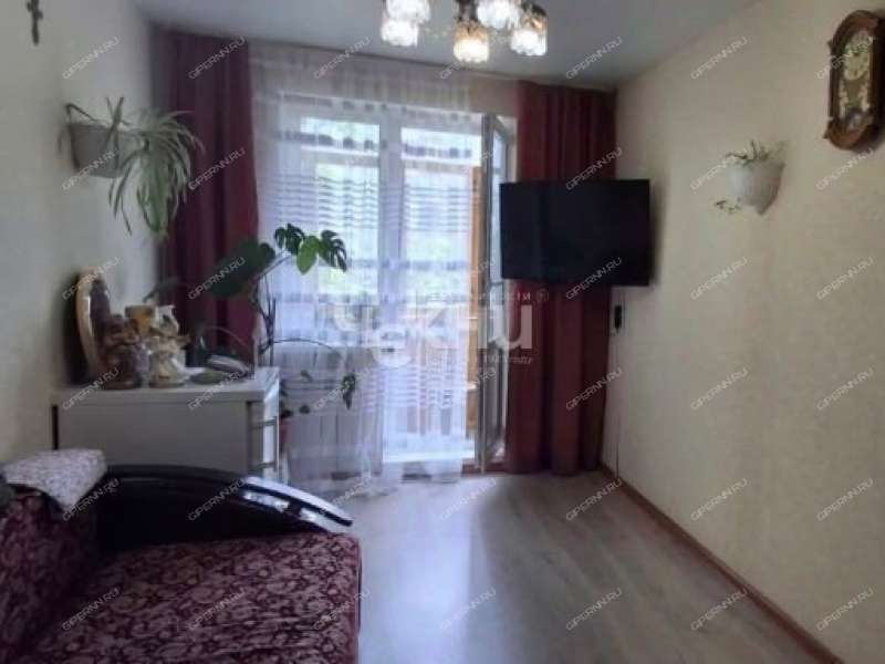 трёхкомнатная квартира на проспекте Кораблестроителей дом 32