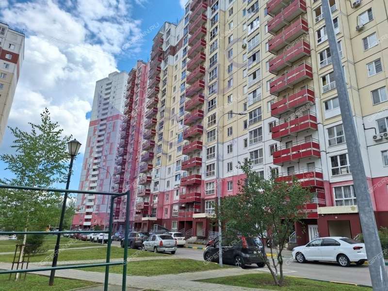 однокомнатная квартира на бульваре 60-летия Октября дом 5а