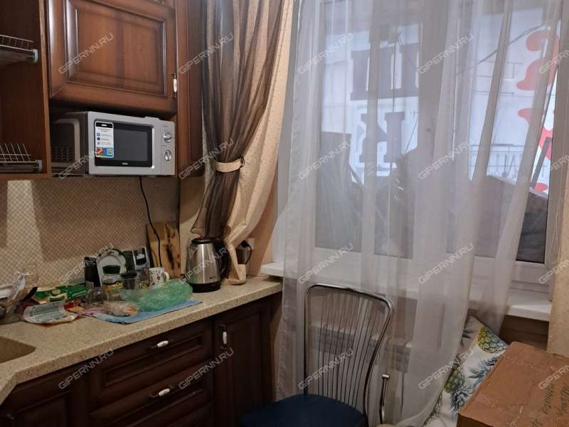 помещение под офис, торговую площадь на улице Бекетова