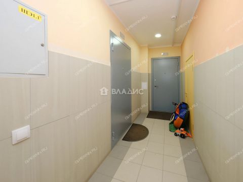 2-komnatnaya-ul-romantikov-d-15 фото