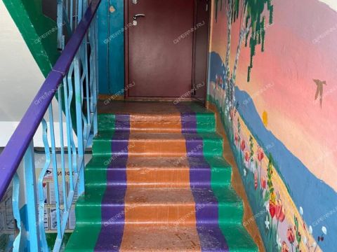 2-komnatnaya-ul-svetloyarskaya-d-21 фото