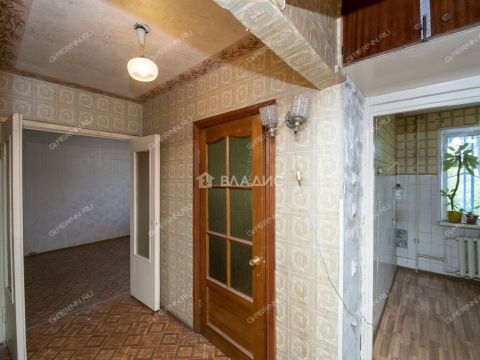 2-komnatnaya-ul-yuliusa-fuchika-d-37 фото