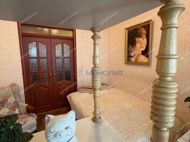 трёхкомнатная квартира на улице Страж Революции дом 4