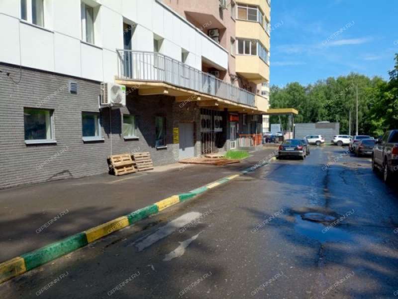 помещение под торговую площадь на улице Богородского
