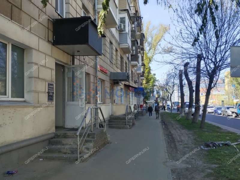 помещение под помещение свободного назначения, торговую площадь на проспекте Гагарина