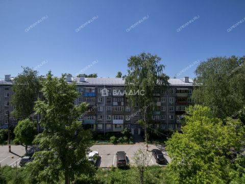 2-komnatnaya-ul-geroya-chugunova-d-5a фото