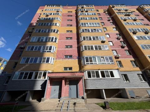 3-komnatnaya-ul-kosmonavta-komarova-d-2-k2 фото