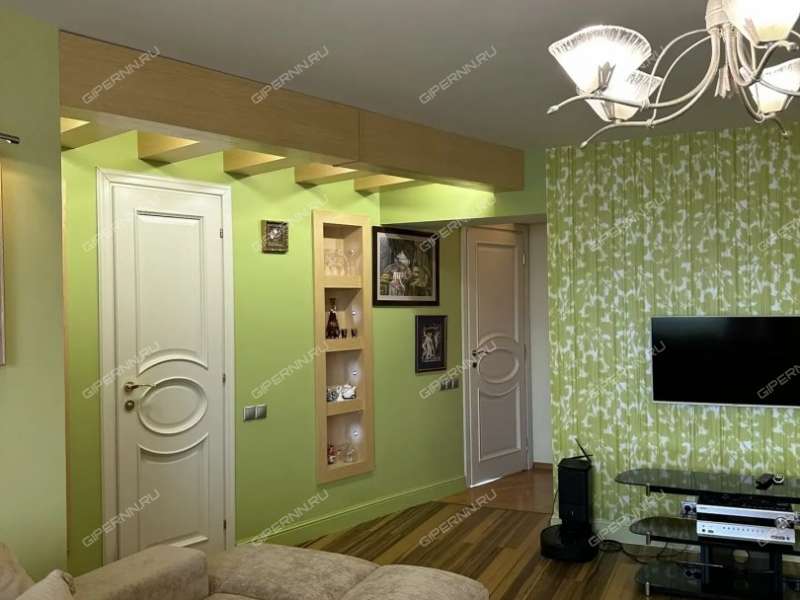 пятикомнатная квартира на Ошарской улице дом 88 к1