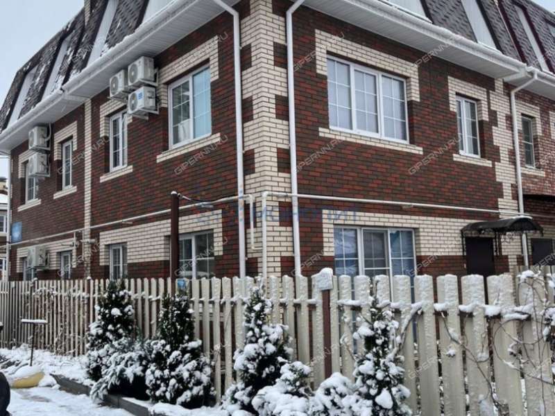 таунхаус на -