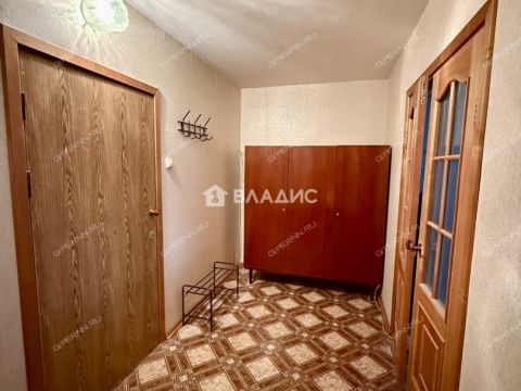 1-komnatnaya-nab-volzhskaya-d-10 фото